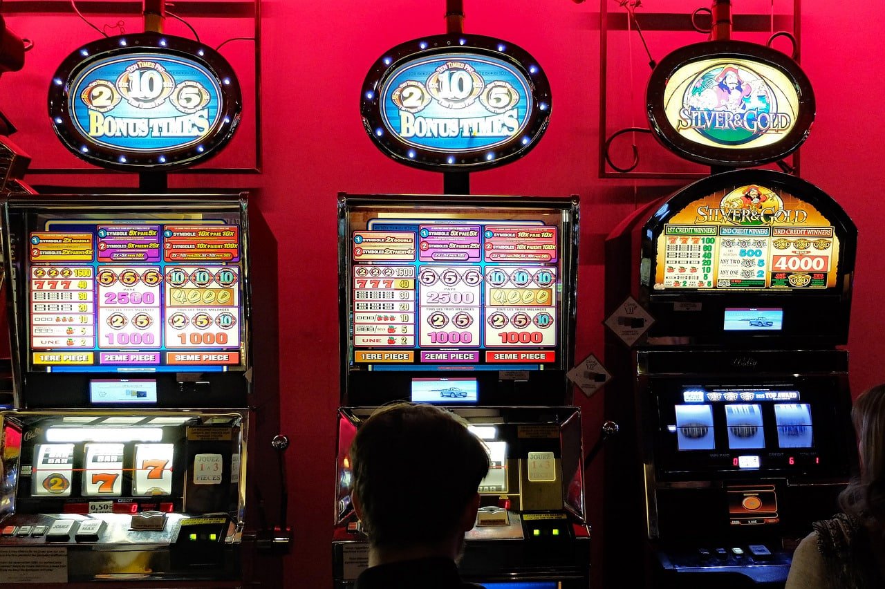 vio123 lobby game tampilan antarmuka lengkap dengan filter kategori slot kasino live dan taruhan olahraga